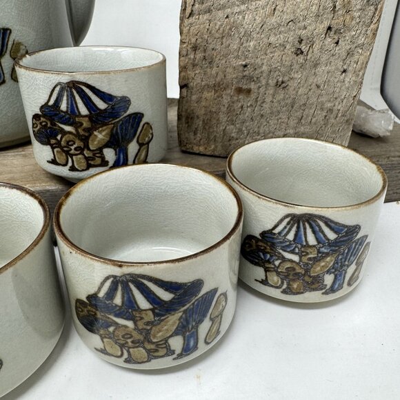 Vintage Ceramic Teapot Set With 6 Matching Cups Mushroom Design Wicker Handle - Picture 5 of 10